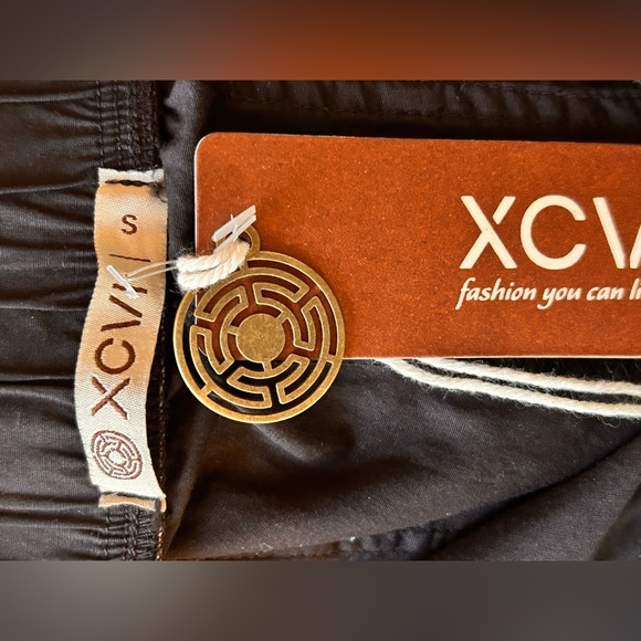 XCVI Cropped Pants Black Women’s Size Small NWT $125 Cotton/Spandex Blend - Picture 7 of 9